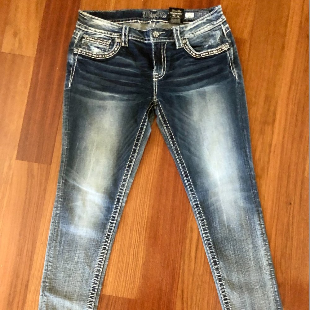 New w/Tags Miss Me Skinny Jeans 31